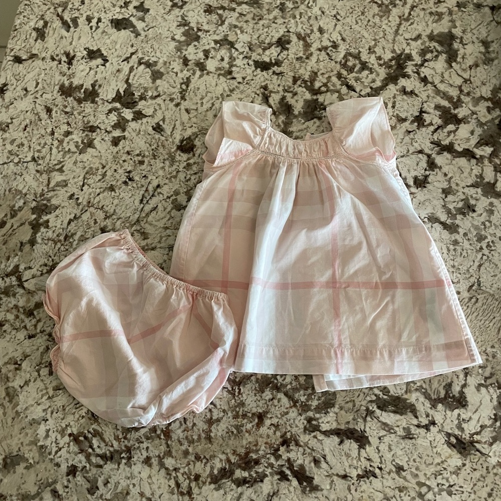 Burberry pink baby two piece set